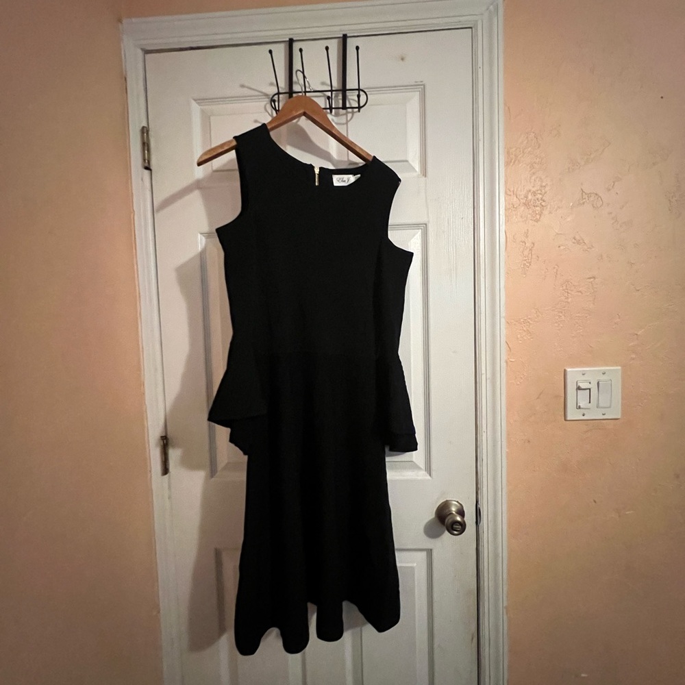 Elida J Black Dress